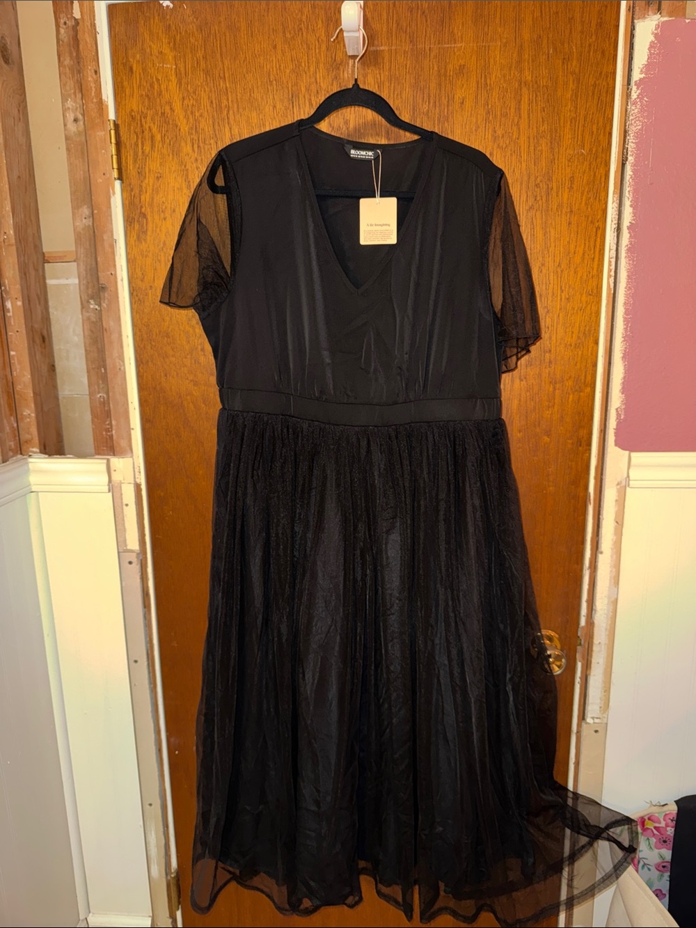 BloomChic Black V-Neck Tulle Midi Dress